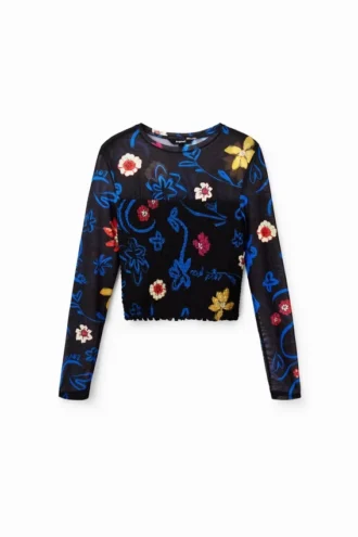 Kort, figursydd T-shirt med blommönster