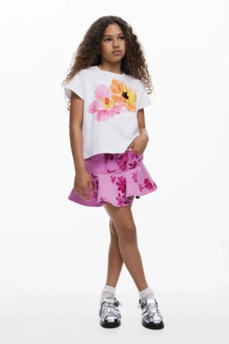 Kortärmad T-shirt med broderade blommor