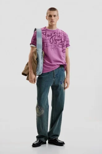Kortärmad T-shirt med text