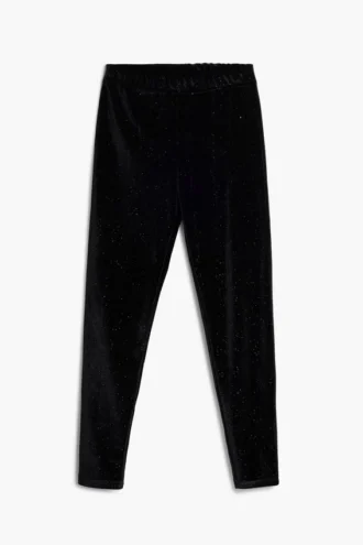 Leggings med slitet utseende
