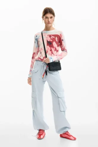 Liten charmig crossbody-väska