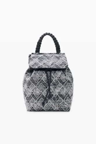 Liten ryggsäck i denim med zigzag-mönster