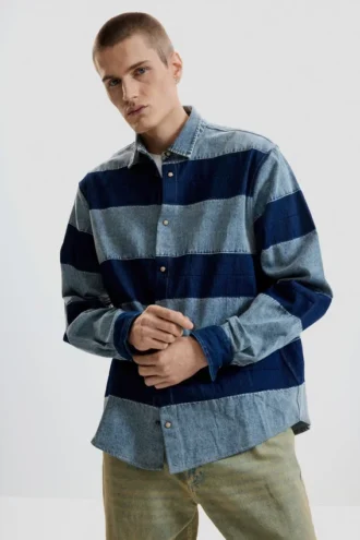 Randig denimskjorta