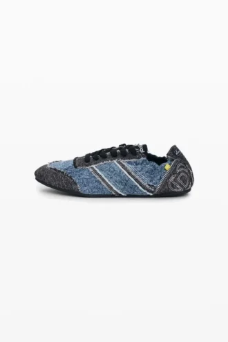 Sneakers i denim