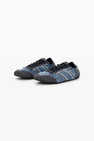 Sneakers i denim