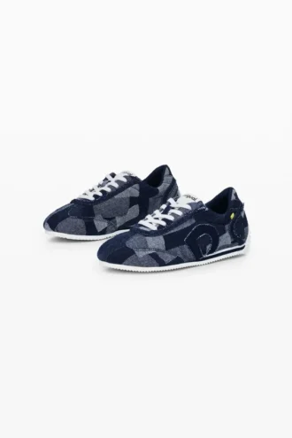Sneakers i patchwork av denim